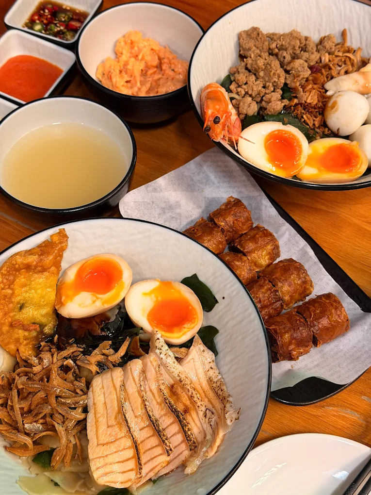 Le Noodle Bar @ Kovan photo 2